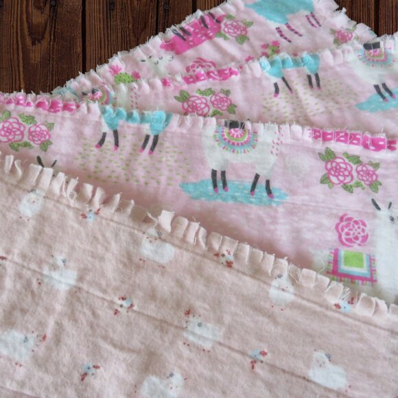 Burp Cloth, Flannel Rag Quilt Style, Reversible Llamas and Sheep, Set of 4 - Picture 5 of 11